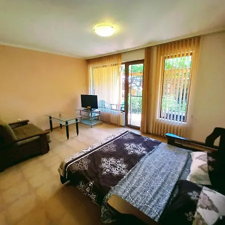 Apartment Golden Dream In Marina Sveti Vlas