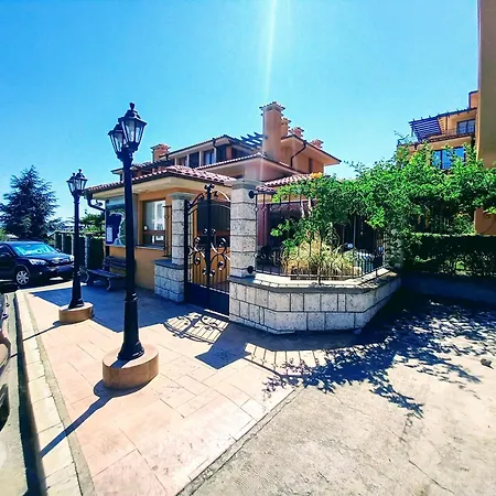 Apartment Golden Dream In Marina Sveti Vlas